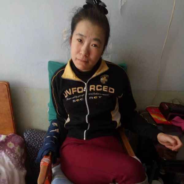 辽宁45岁单身美女真诚找对象-新建征婚相亲网