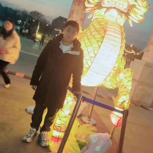 山西32岁单身帅哥真诚找对象-新建征婚相亲网