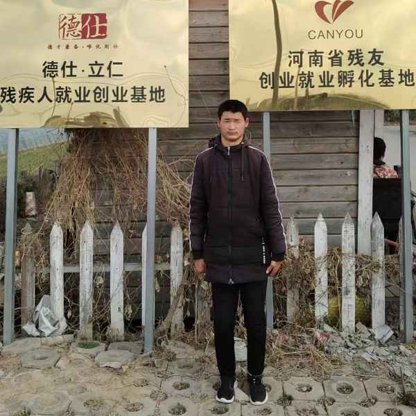 河南25岁单身帅哥真诚找对象-新建征婚相亲网
