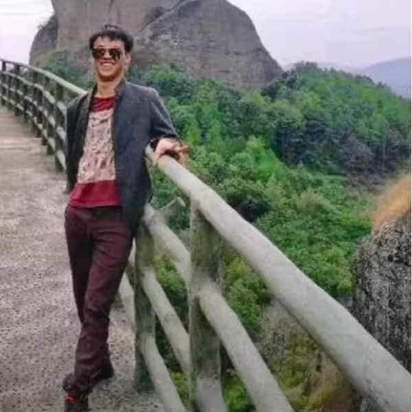 广东27岁单身帅哥真诚找对象-新建征婚相亲网