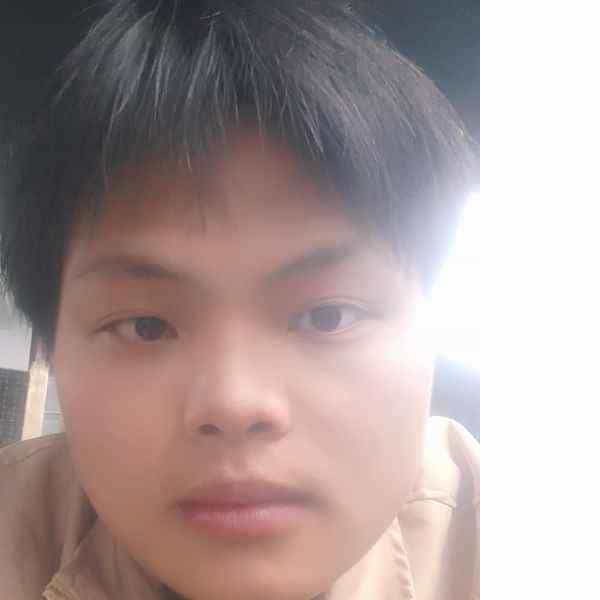 河南20岁单身帅哥真诚找对象-新建征婚相亲网