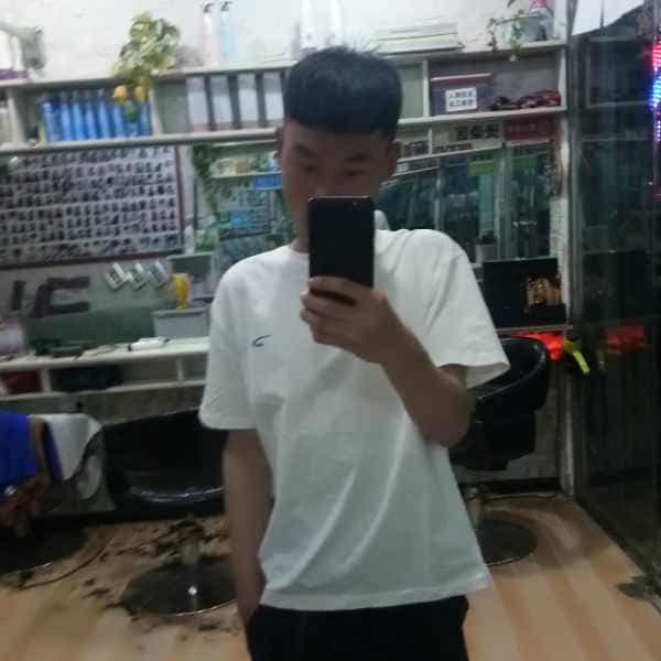 河南23岁单身帅哥真诚找对象-新建征婚相亲网