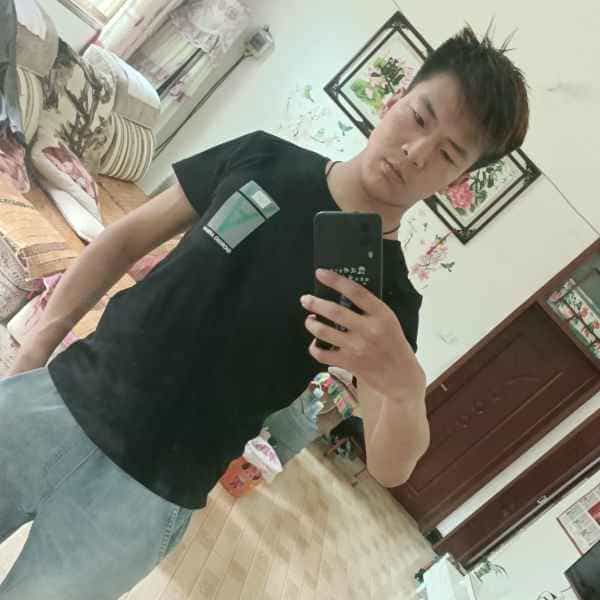 河南24岁单身帅哥真诚找对象-新建征婚相亲网