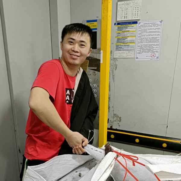 福建30岁单身帅哥真诚找对象-新建征婚相亲网