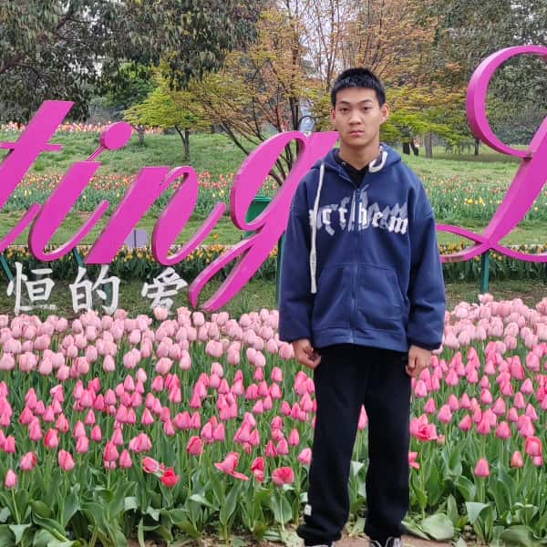 河南18岁单身帅哥真诚找对象-新建征婚相亲网