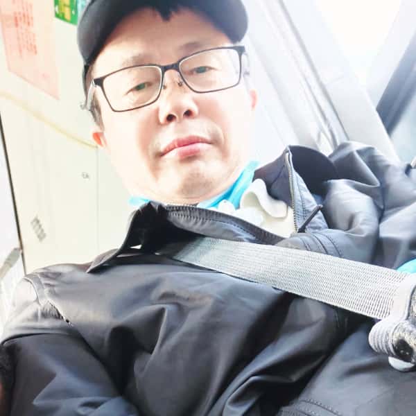 上海56岁单身帅哥真诚找对象-新建征婚相亲网